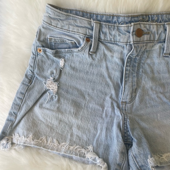 Universal Thread Light Wash Jean Shorts - Picture 3 of 4